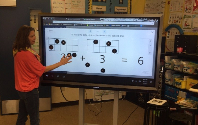 Jenn working on the Prowise computer